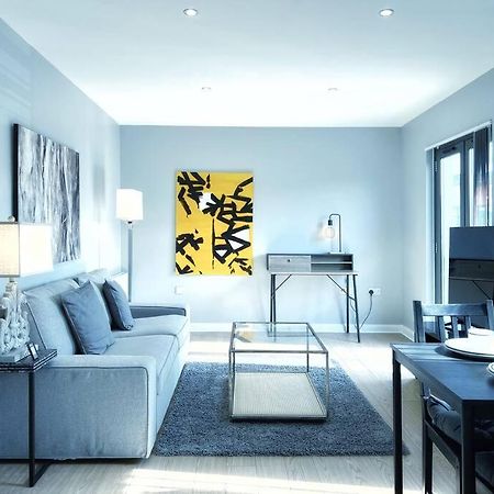 New Luxurious And Business Apt Daire Swansea Dış mekan fotoğraf