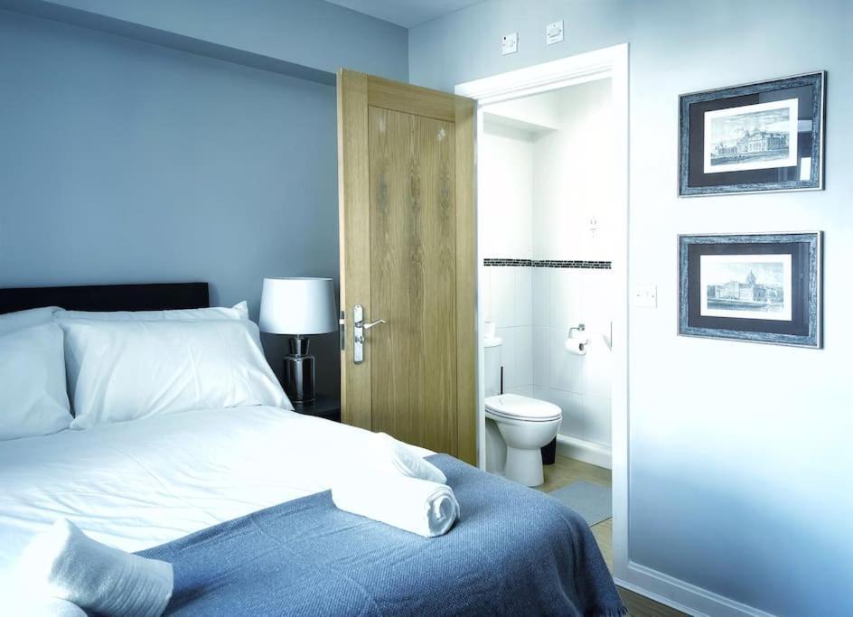 New Luxurious And Business Apt Daire Swansea Dış mekan fotoğraf