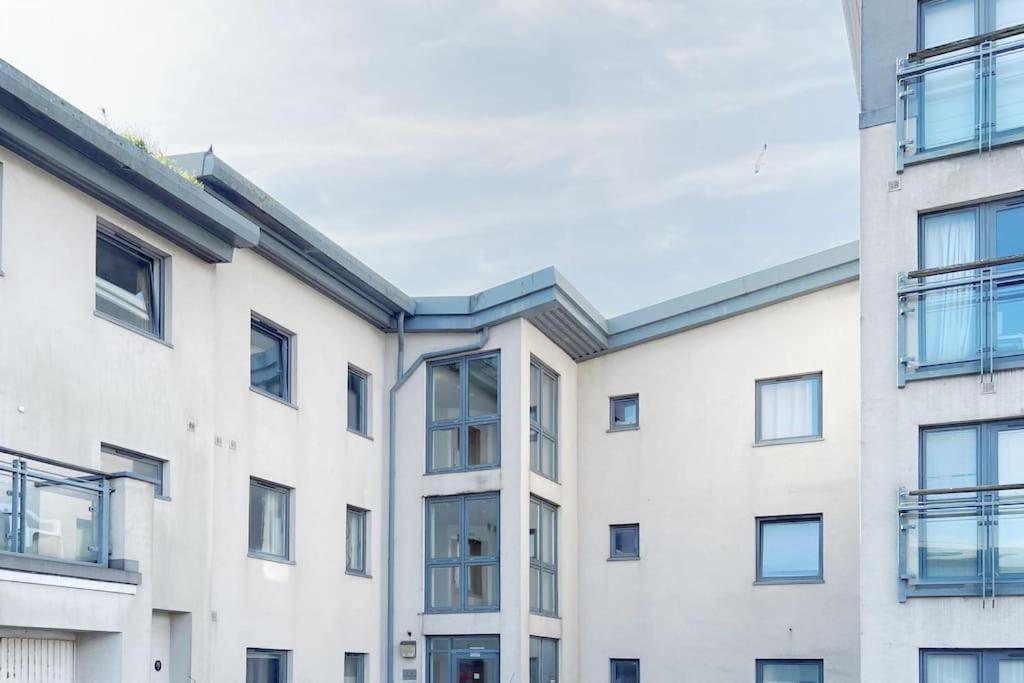 New Luxurious And Business Apt Daire Swansea Dış mekan fotoğraf